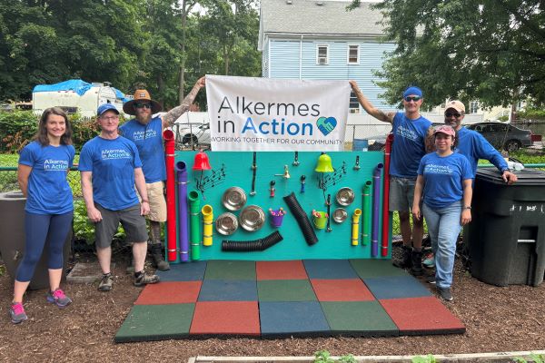 Alkermes employees Volunteering